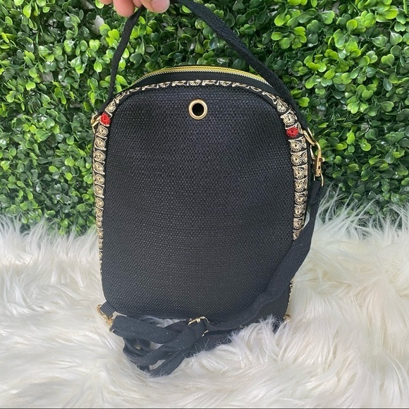 Hand embroidered mini back packs 🇲🇽 - Picture 3 of 10